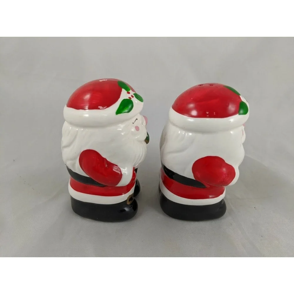 Santa‎ Claus Salt Pepper Shaker
